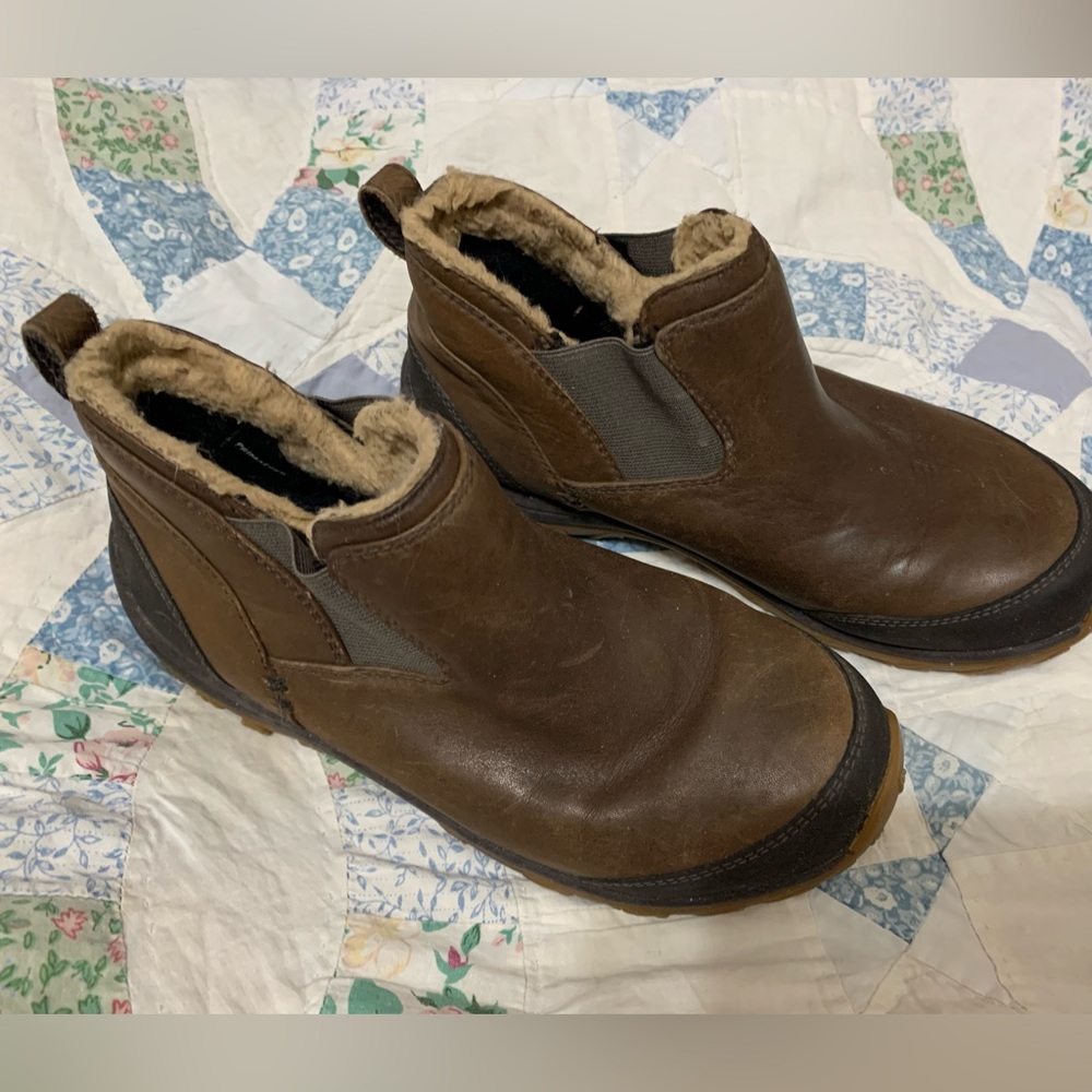 Patagonia 7.5 Brown Ankle Boots with Cozy Lining comfy leather waterproof